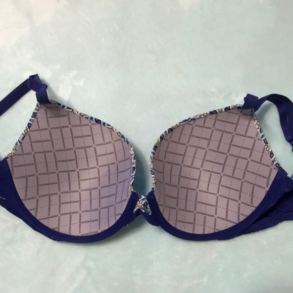 Victoria’s Secret Perfect Shape Bra - Picture 2 of 3